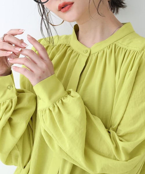 osharewalker（オシャレウォーカー）の「【廃盤】『ヴィンテージサテンロングギャザーワンピース』（シャツワンピース・レディース・ブラック/ライム/オフホワイト・FREE）」の4枚目の写真