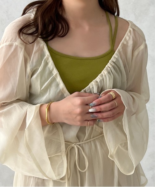 apres jour clair(アプレジュールクレア)の「【apres jour clair】カップ付きバッククロスキャミソール【ZOZOTOWN限定アイテム】(キャミソール・レディース・ダークブラウン/ベージュ/アイボリー/ブラック/ピンク/グレー/オレンジ系その他/グリーン系その他/ベージュ系その他/ブラウン系その他/その他/ホワイト系その他2/イエロー系その他・X-LARGE/フリー)」の18枚目の写真