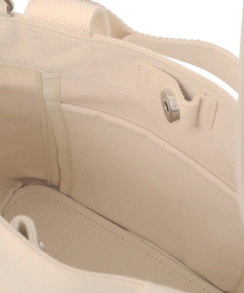 MILKFED.（ミルクフェド）の「RUFFLE MINI BAG/２WAY　キャンバス　ミニトートバッグ（ショルダーバッグ・レディース・ホワイト/ブラック/レッド・ONE SIZE）」の4枚目の写真