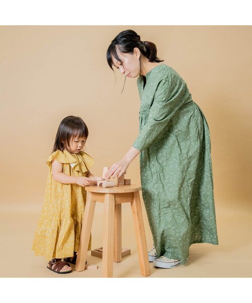 Ampersand（アンパサンド）の「premier 総柄ビッグカラーワンピース（ワンピース・キッズ・ベージュ/グレー/イエロー/グリーン・80/70/90/130/100/110/120/140）」の17枚目の写真