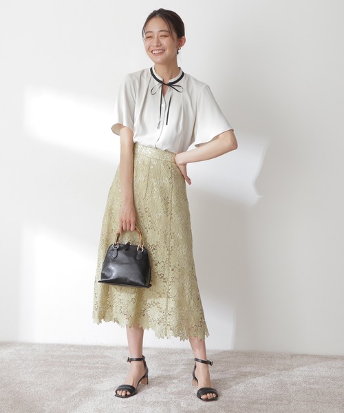 N.（N. Natural Beauty Basic）（エヌエヌナチュラルビューティーベーシック）の「◆バイカラーリボンブラウス（Tシャツ/カットソー・レディース・ブラック系その他/ライトベージュ/ナチュラル・MEDIUM）」の12枚目の写真