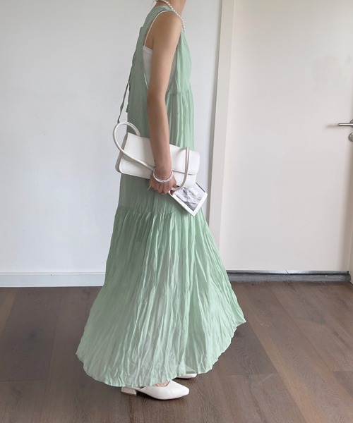 emi+（エミプラス）の「ワッシャーシフォンキャミワンピース（ワンピース・レディース・ベージュ/ライトグリーン/モカ/ホワイト/ブラック/グレー/チャコールグレー/ブルーグレー・S/M）」の8枚目の写真