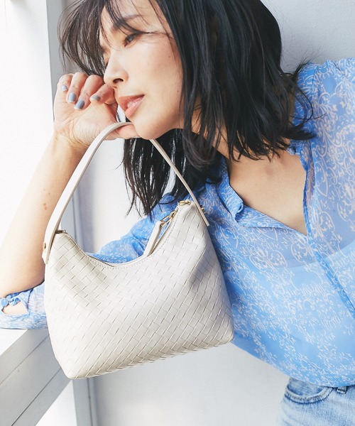 RIVE DROITE（リヴドロワ）の「メッシュ型押し2WAYミニバッグ（ハンドバッグ・レディース・ブラック/アイボリー・FREE）」の6枚目の写真