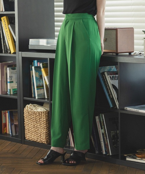 Andemiu(アンデミュウ)の「ハイウエストカラースリットパンツ285899(スラックス・レディース・グレー/グリーン/アイボリー・FREE)」の4枚目の写真