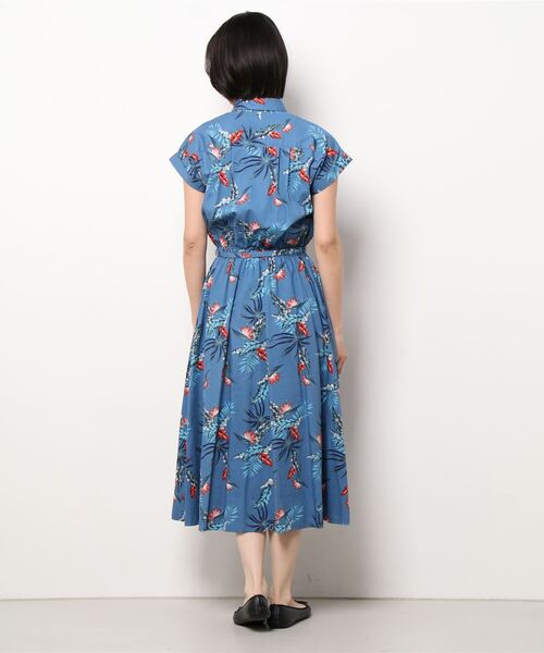 PREFERIR(プレフェリール)の「エスニック プリント アロハシャツ ワンピース(シャツワンピース・レディース・ブルー/ネイビー・LARGE/MEDIUM/SMALL)」の4枚目の写真