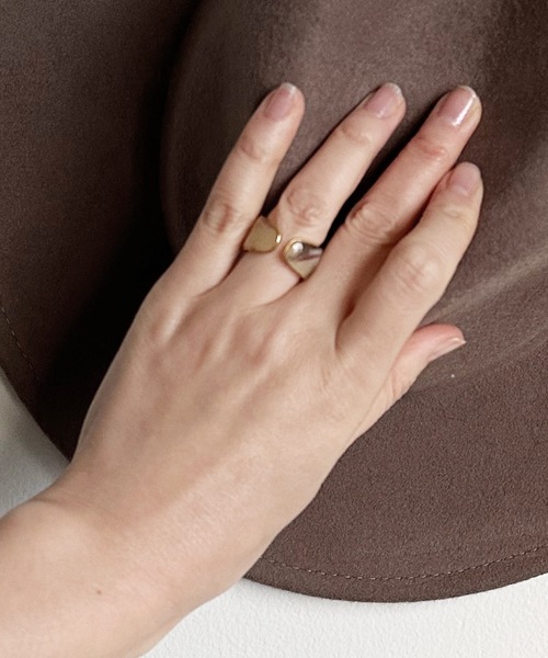 The Rule(ザルール)の「The Rule ザルール:UNCHANGED staple ring:マーブル柄オープンワイドリング(リング・レディース・ベージュ/ブラウン/グリーン/ブルー/アイボリー・FREE)」の17枚目の写真