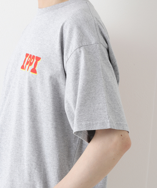 WISM(ウィズム)の「【PUBLIC POSSESSION / パブリックポゼッション】I LOVE PP T-SHIR(Tシャツ/カットソー・メンズ・チャコールグレー・LARGE/MEDIUM/X-LARGE)」の9枚目の写真