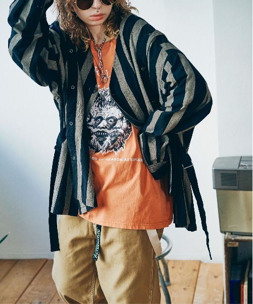 RNA（アールエヌエー）の「B2731【シャツ＆ベストセット】2Wayストライプシャツ（シャツ/ブラウス・レディース・ブラック/グリーン/レッド・MEDIUM）」の13枚目の写真