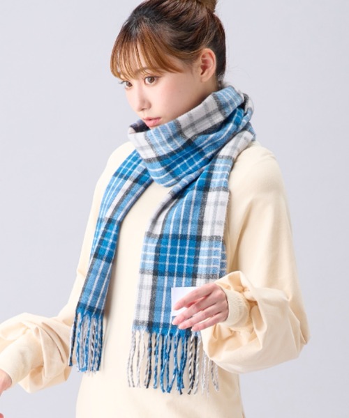 estaa(エスタ)の「とろーりマフラー ”カジュアルチェック”(マフラー・レディース・オフホワイト/サックスブルー/キャメル/ダークブルー/ネイビー×ホワイト/アイボリー/ブラウン/ブラック×ホワイト/ライトオレンジ系/ネイビー/ピンク/グレー×サックスブルー/オートミール/サンドベージュ/ミント/ライトグレー/グレー/インディゴブルー/ベージュ・FREE)」の22枚目の写真