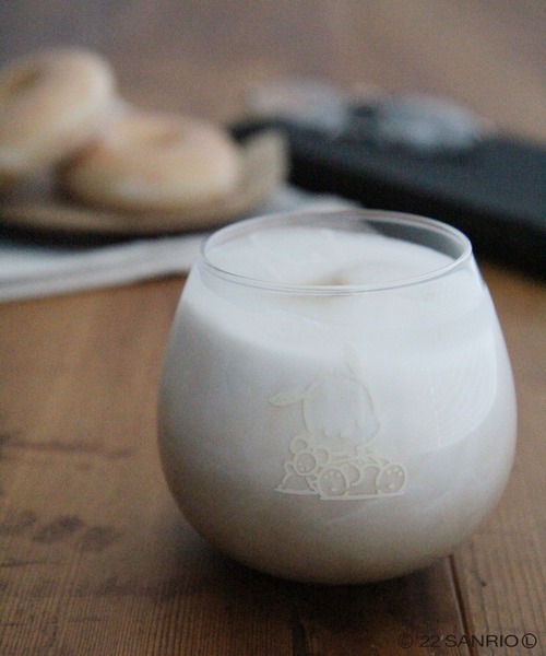 LEPSIM(レプシィム)の「【サンリオキャラクター】ユラユラグラス 296456(グラス/マグカップ/タンブラー・レディース・アイボリー/イエロー/チャコールグレー/ブルー/レッド/グリーン・ONE SIZE)」の2枚目の写真