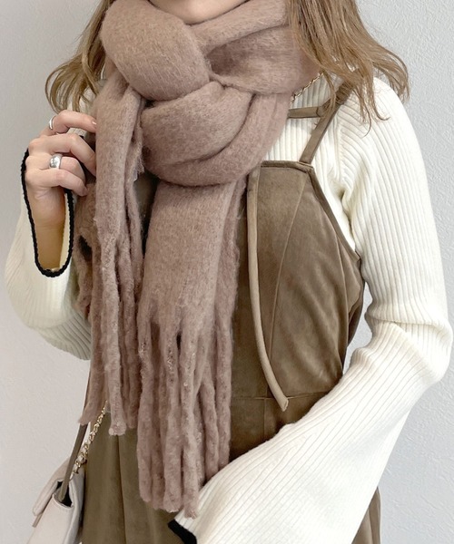 w closet（ダブルクローゼット）の「ロングマフラー（マフラー）」 - WEAR