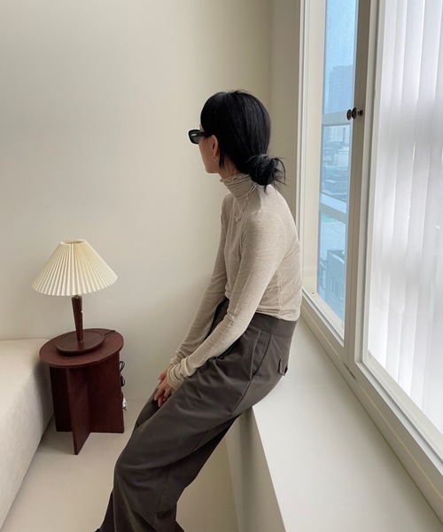 Didot.showroom(ディドット ショールーム)の「ウール混メロータートルネックT(Tシャツ/カットソー・レディース・ベージュ/ホワイト/ブラック/ブルーグレー/グリーン・FREE)」の17枚目の写真