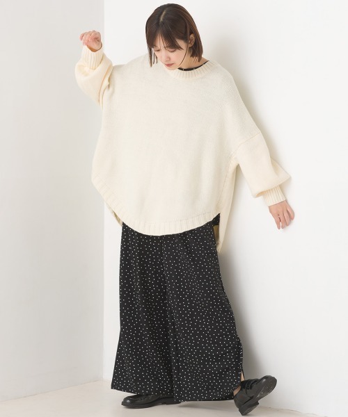 OMNES（オムネス）の「ウールアルパカ混裾ラウンドプルオーバーニット（ニット/セーター・レディース・イエロー/サックスブルー/アイボリー/ブラック・FREE）」の8枚目の写真