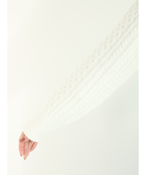 Te chichi(テチチ)の「金釦スタンドネックケーブルアランニット(ニット/セーター・レディース・オフホワイト/ブラウン/ネイビー・フリ-)」の11枚目の写真