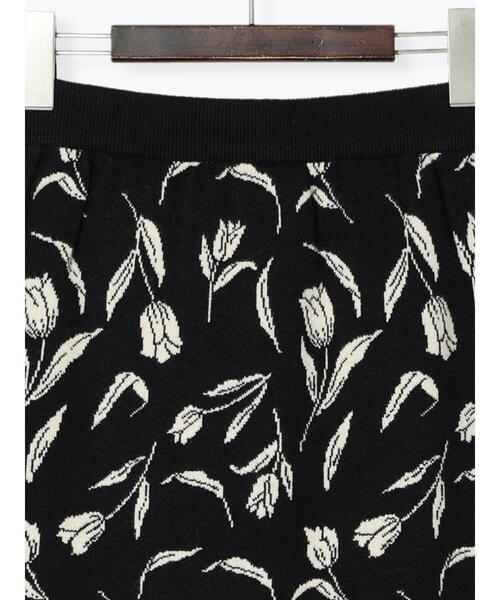 Te chichi TERRASSE（テチチテラス）の「花柄ジャカードニットスカート(セットアップ可)（スカート・レディース・モカ/ネイビー/ブラック・ﾌﾘ-）」の12枚目の写真