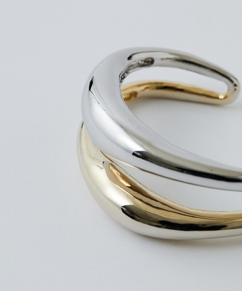 GALLARDAGALANTE（ガリャルダガランテ）の「Plumpバイカラーバングル（バングル/リストバンド・レディース・シルバー×ゴールド・FREE）」の3枚目の写真
