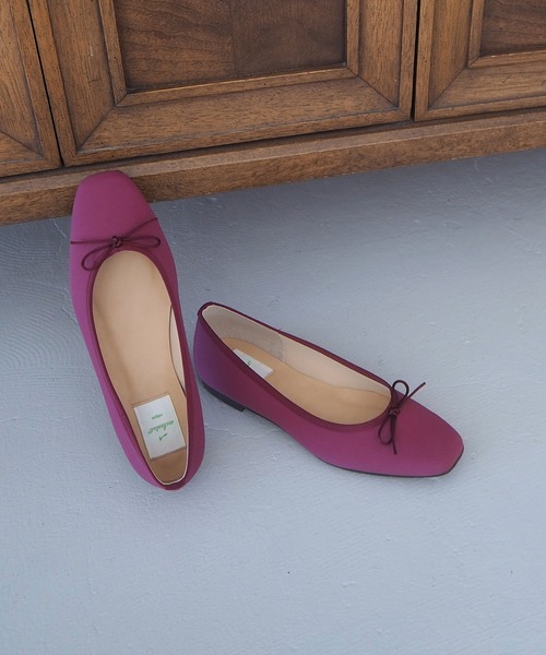 enchanted（エンチャンテッド）の「《晴雨兼用》撥水オニベジスクエアバレエシューズ（パンプス・レディース・カーキ/イエロー/ブラック/ベージュ/パープル/ネイビー・35/36/37/38/39/40）」の5枚目の写真