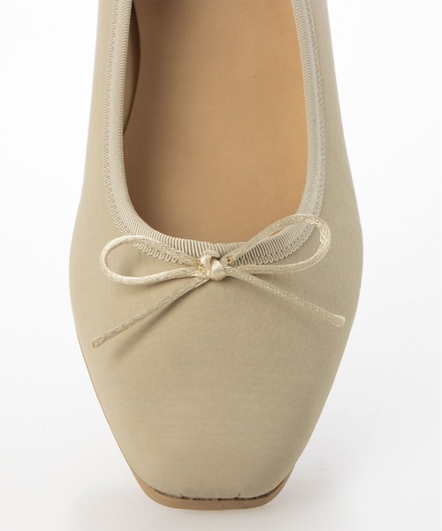 enchanted（エンチャンテッド）の「《晴雨兼用》撥水オニベジスクエアバレエシューズ（パンプス・レディース・カーキ/イエロー/ブラック/ベージュ/パープル/ネイビー・35/36/37/38/39/40）」の18枚目の写真