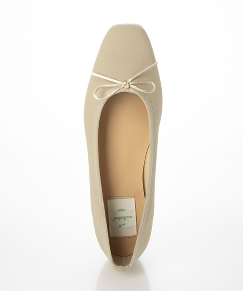 enchanted（エンチャンテッド）の「《晴雨兼用》撥水オニベジスクエアバレエシューズ（パンプス・レディース・カーキ/イエロー/ブラック/ベージュ/パープル/ネイビー・35/36/37/38/39/40）」の16枚目の写真