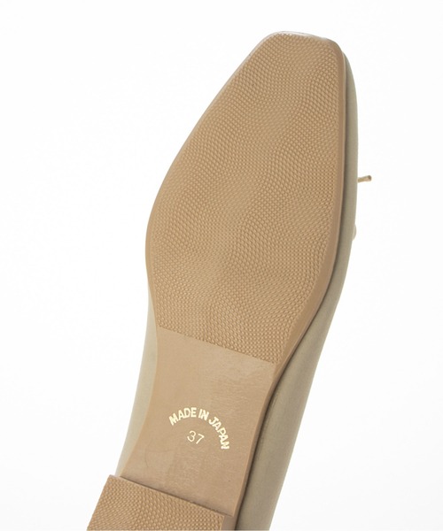 enchanted（エンチャンテッド）の「《晴雨兼用》撥水オニベジスクエアバレエシューズ（パンプス・レディース・カーキ/イエロー/ブラック/ベージュ/パープル/ネイビー・35/36/37/38/39/40）」の17枚目の写真