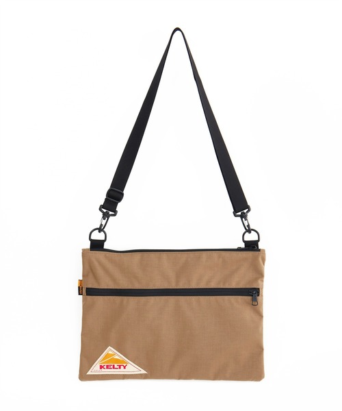 KELTY（ケルティ）の「【KELTY/ケルティ】ナイロンサコッシュ　フラットポーチM / VINTAGE FLAT POUCH M（ショルダーバッグ・メンズ・ダークグレー/モカ/タン/ブラック/オリーブ/ブラウン系その他/セージグリーン/ネイビー/マスタード・FREE）」の3枚目の写真