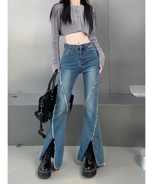 SpRay（スプレイ）の「デニムフリンジセミフレアパンツ（デニムパンツ・レディース・ブルー/ネイビー・SMALL/MEDIUM）」の10枚目の写真