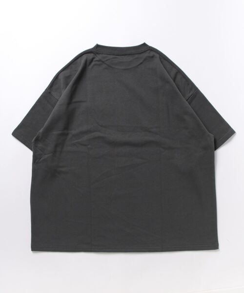 SPINNS（スピンズ）の「【ビッグシルエット】SHUT UPワンポイントロゴ Tシャツ（Tシャツ/カットソー・メンズ・ピンク系その他/カーキ/ホワイト/スミクロ/アッシュグレー・ONESIZE）」の6枚目の写真