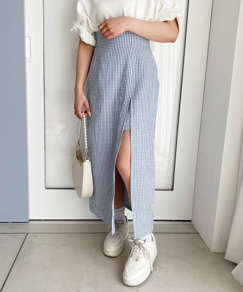 one after another NICE CLAUP（ワンアフターアナザーナイスクラップ）の「バックレースアップスリットスカート（スカート・レディース・ブラック/ブルー/ブルー系その他/アイボリー・FREE）」の4枚目の写真