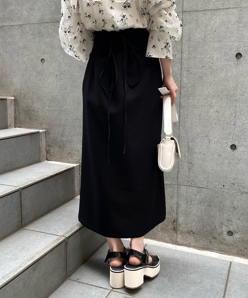 one after another NICE CLAUP（ワンアフターアナザーナイスクラップ）の「バックレースアップスリットスカート（スカート・レディース・ブラック/ブルー/ブルー系その他/アイボリー・FREE）」の8枚目の写真