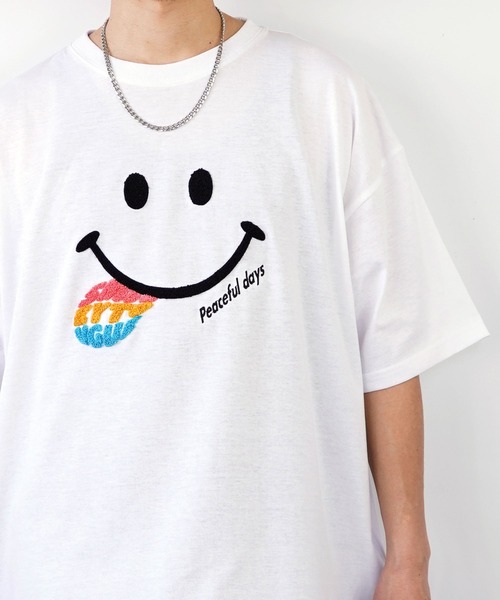 SMILEY FACE(スマイリーフェイス)の「【GROOVY STORE】SMILEY FACE サガラ刺繍Tシャツ(Tシャツ/カットソー・メンズ・インディゴブルー/ホワイト/ブラック/イエロー・L/LL/M)」の13枚目の写真