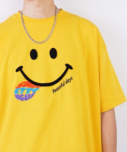 SMILEY FACE(スマイリーフェイス)の「【GROOVY STORE】SMILEY FACE サガラ刺繍Tシャツ(Tシャツ/カットソー・メンズ・インディゴブルー/ホワイト/ブラック/イエロー・L/LL/M)」の16枚目の写真