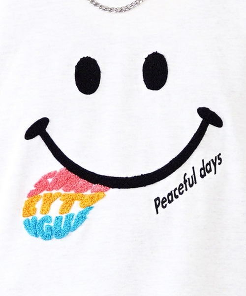 SMILEY FACE(スマイリーフェイス)の「【GROOVY STORE】SMILEY FACE サガラ刺繍Tシャツ(Tシャツ/カットソー・メンズ・インディゴブルー/ホワイト/ブラック/イエロー・L/LL/M)」の6枚目の写真
