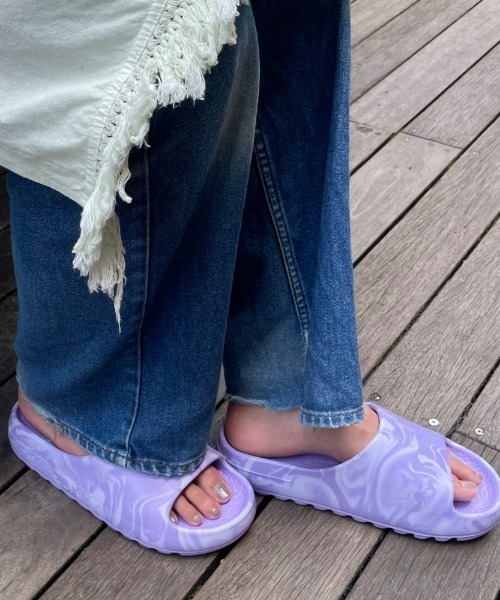 ROXY(ロキシー)の「RIPPLE/ロキシーサンダル(サンダル・レディース・オレンジ/パープル/ブラック・SMALL/MEDIUM/LARGE)」の1枚目の写真