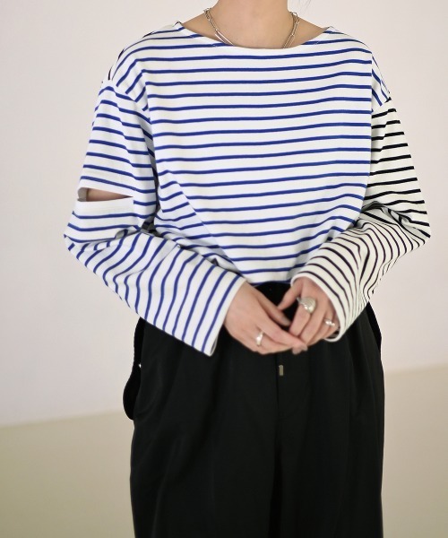 Marient（マリエント）の「配色ボーダースリットTEE（Tシャツ/カットソー・レディース・ブラック/ブルー・FREE）」の2枚目の写真
