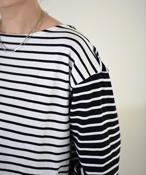 Marient（マリエント）の「配色ボーダースリットTEE（Tシャツ/カットソー・レディース・ブラック/ブルー・FREE）」の16枚目の写真