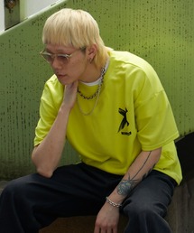 Xマーク ビッグシルエット バックプリント カラーTシャツ