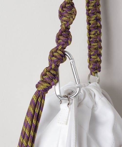 JEANASIS（ジーナシス）の「アミハンドルキンチャクBAG/908615（ショルダーバッグ・レディース・ホワイト系その他/ブラック系その他・FREE）」の5枚目の写真