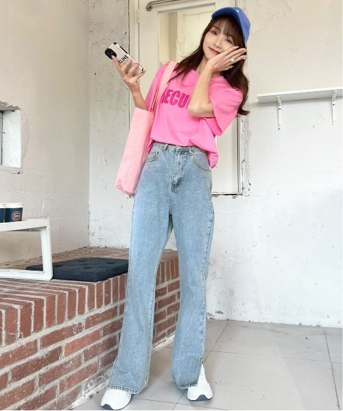 ad thie(アドティエ)の「デニムパンツ サイドスリット ハイウエスト SML(デニムパンツ・レディース・ブルー/ライトブルー/ブラック系・MEDIUM/LARGE/SMALL)」の9枚目の写真