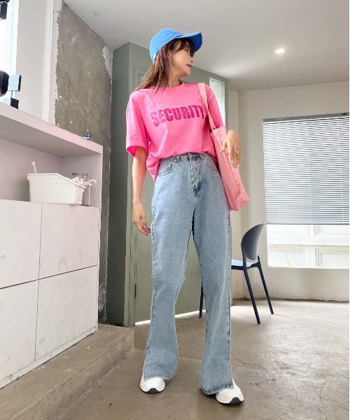 ad thie(アドティエ)の「デニムパンツ サイドスリット ハイウエスト SML(デニムパンツ・レディース・ブルー/ライトブルー/ブラック系・MEDIUM/LARGE/SMALL)」の11枚目の写真