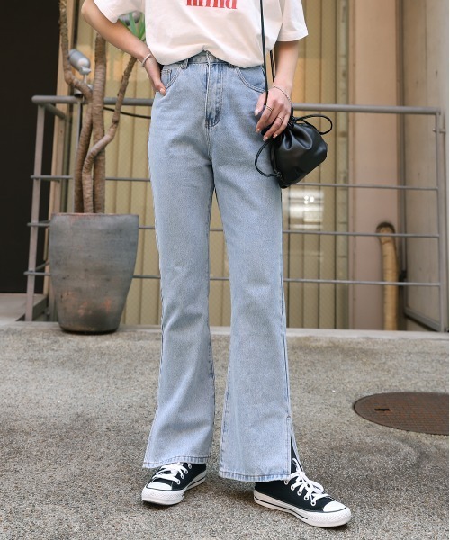 ad thie(アドティエ)の「デニムパンツ サイドスリット ハイウエスト SML(デニムパンツ・レディース・ブルー/ライトブルー/ブラック系・MEDIUM/LARGE/SMALL)」の15枚目の写真