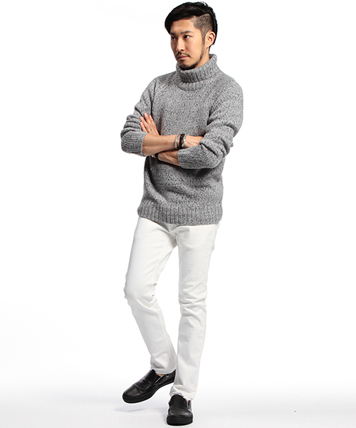 B:MING by BEAMS（ビーミングバイビームス）の「【OCEANS12月号掲載】ビーミング by ビームス /  MIXバルキータートルネックニット（ニット/セーター・メンズ・ネイビー/グレー・LARGE/X-LARGE/MEDIUM/SMALL）」の6枚目の写真