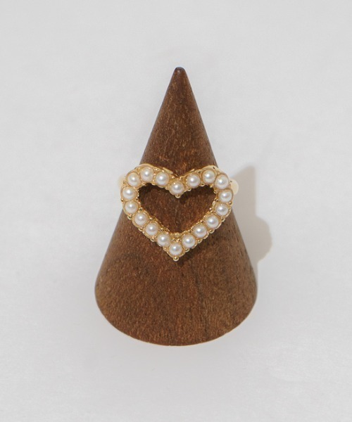 flower（フラワー）の「パールハートリング（リング・レディース・ゴールド・FREE）」の2枚目の写真