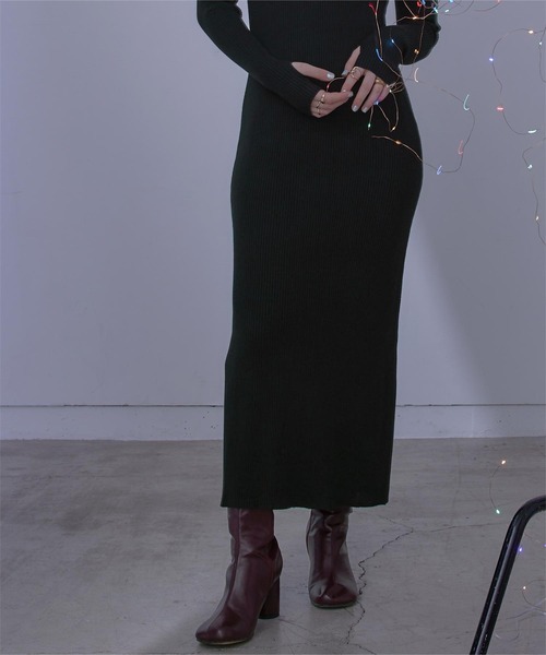 miette(ミエット)の「配色ラインリブニットワンピース(ワンピース・レディース・グレー/ブラック/カーキ・FREE)」の4枚目の写真