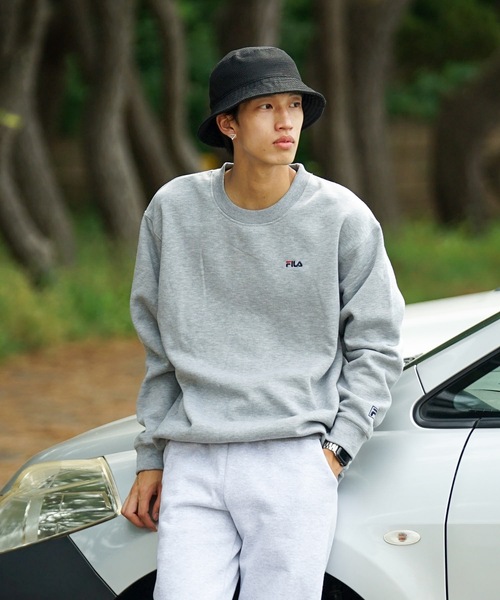 FILA(フィラ)の「【FILA/フィラ】ワンポイントロゴ刺繍 裏起毛クルーネックトレーナー(スウェット・メンズ・杢グレー/ホワイト/グリーン/ブラック・LARGE/MEDIUM/X-LARGE)」の1枚目の写真