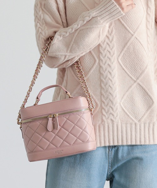 ALTROSE(アルトローズ)の「キルティング ショルダーバッグ 3WAYBAG バニティ II 2WAY バニティバッグ(ショルダーバッグ・レディース・ブルー/ベージュ/ブラック/ピンク・FREE)」の14枚目の写真