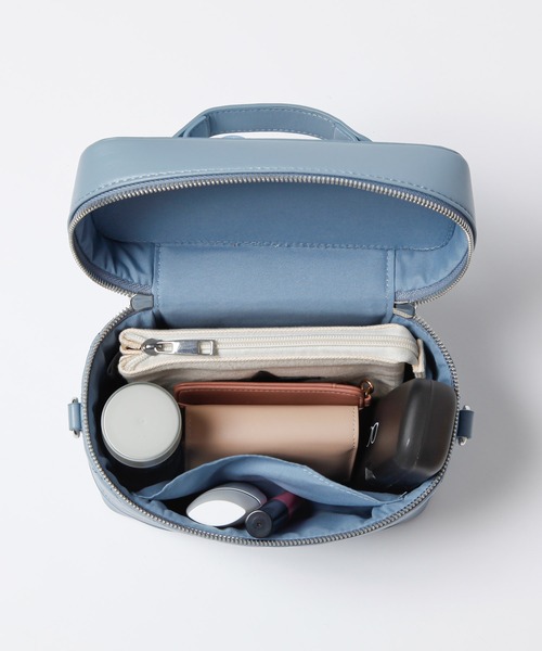 ALTROSE(アルトローズ)の「キルティング ショルダーバッグ 3WAYBAG バニティ II 2WAY バニティバッグ(ショルダーバッグ・レディース・ブルー/ベージュ/ブラック/ピンク・FREE)」の22枚目の写真
