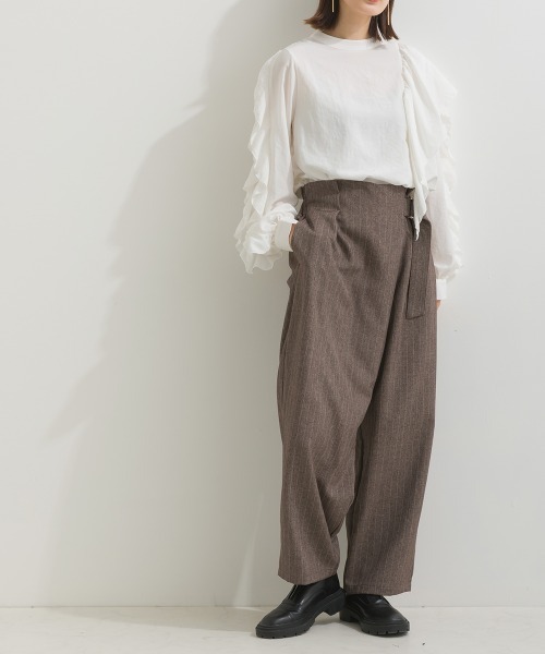 terrace（テラス）の「アシメラップストライプワイドパンツ ベルト付き ウエストゴム（その他パンツ・レディース・ブラウン/チャコール/ネイビー・MEDIUM）」の2枚目の写真