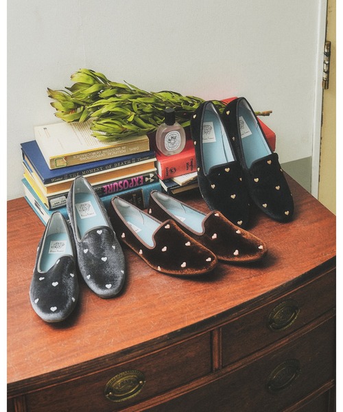 ラウンドトゥ フラット オペラシューズ（パンプス）｜Emma Francis