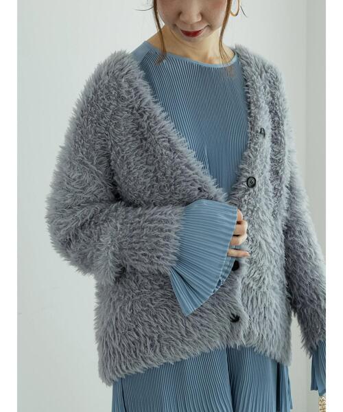 Te chichi（テチチ）の「プリーツロングブラウス（シャツ/ブラウス・レディース・ブルー/ブラック/オフホワイト・F）」の14枚目の写真