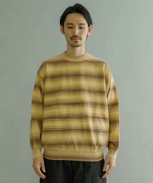 URBAN RESEARCH(アーバンリサーチ)の「マルチボーダークルーネックニット(ニット/セーター・メンズ・イエロー/グレー・MEDIUM/LARGE)」の4枚目の写真